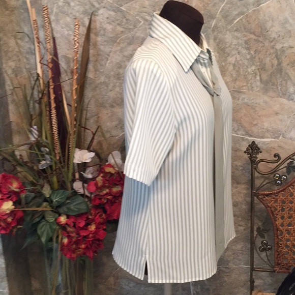 Top blouse tunic button down shirt - Picture 5 of 8